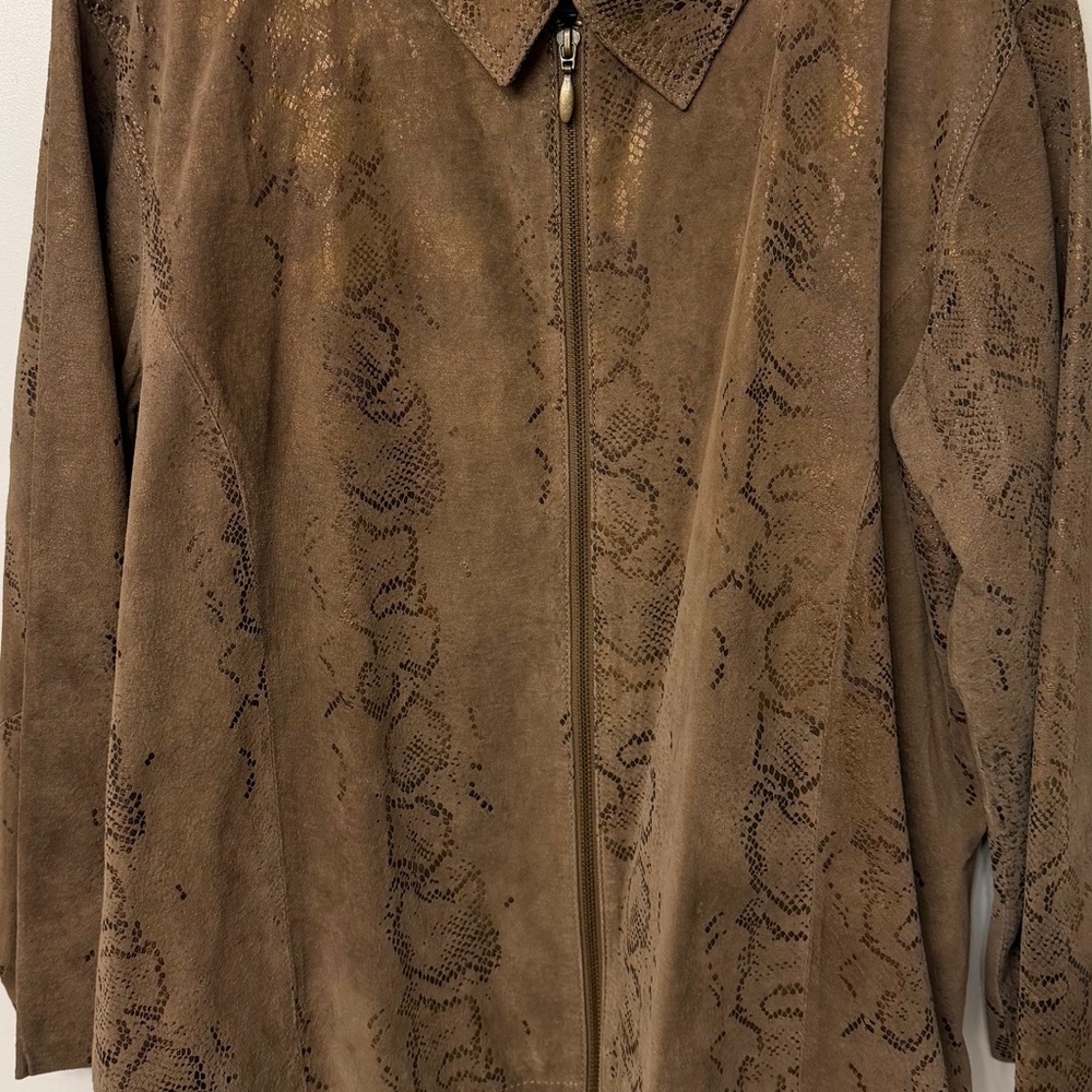 Chico’s Snakeskin Print Leather Jacket Size 3 Zip-Up Metallic Collared